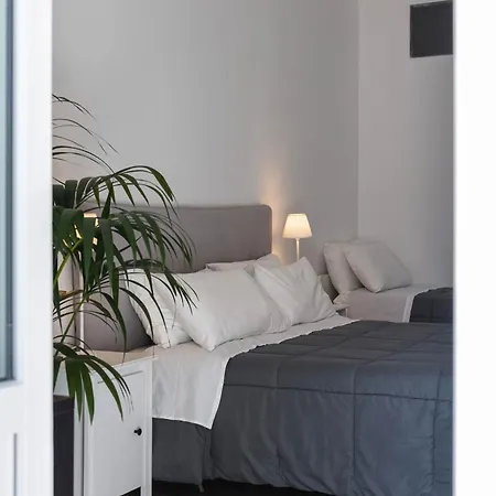 Sun House * Bari