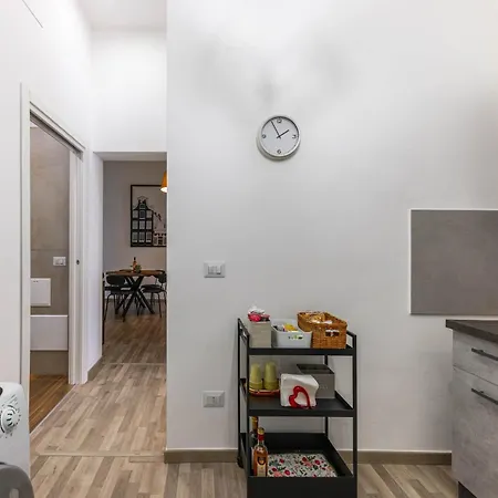 Sun House * باري