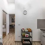 Sun House * Bari