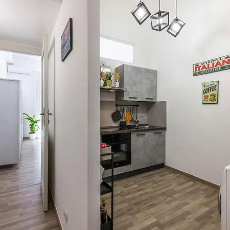 Apartment Sun House *