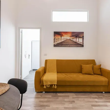 Sun House Apartament Bari